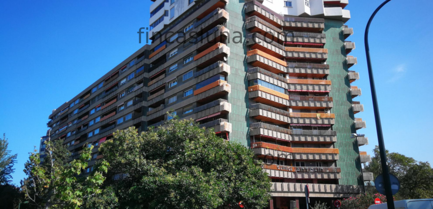 Vivienda de 114 m2 en calle doctor aznar molina (Edificio habitat 2000)